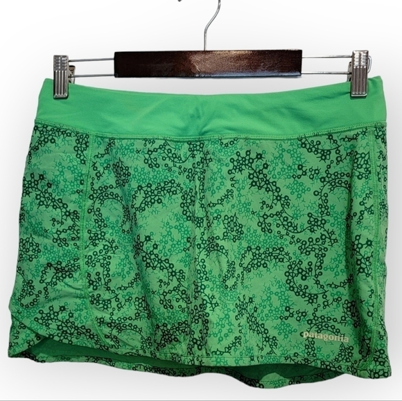 Patagonia Dresses & Skirts - Patagonia Nine Trails Green Geometric Design Running Skirt Skort Tennis Size S